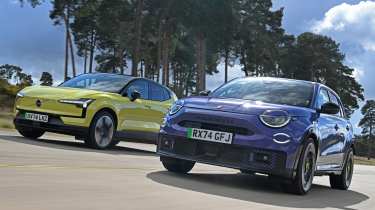 Abarth 600e and Volvo EX30 - front tracking 